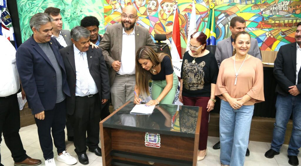 Câmara de Ponta Porã e Junta de Pedro Juan firmam convênio com a UNILA para fortalecer cooperação técnica na fronteira