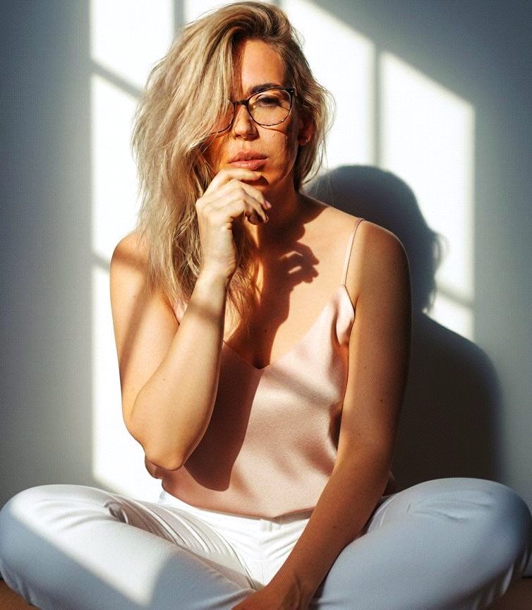 Confira os aniversariantes desse dia 08/12/25, por Dora Nunes