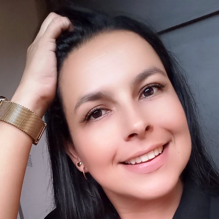 Saiba quem faz aniversário hoje, dia 06/12/25, por Dora Nunes