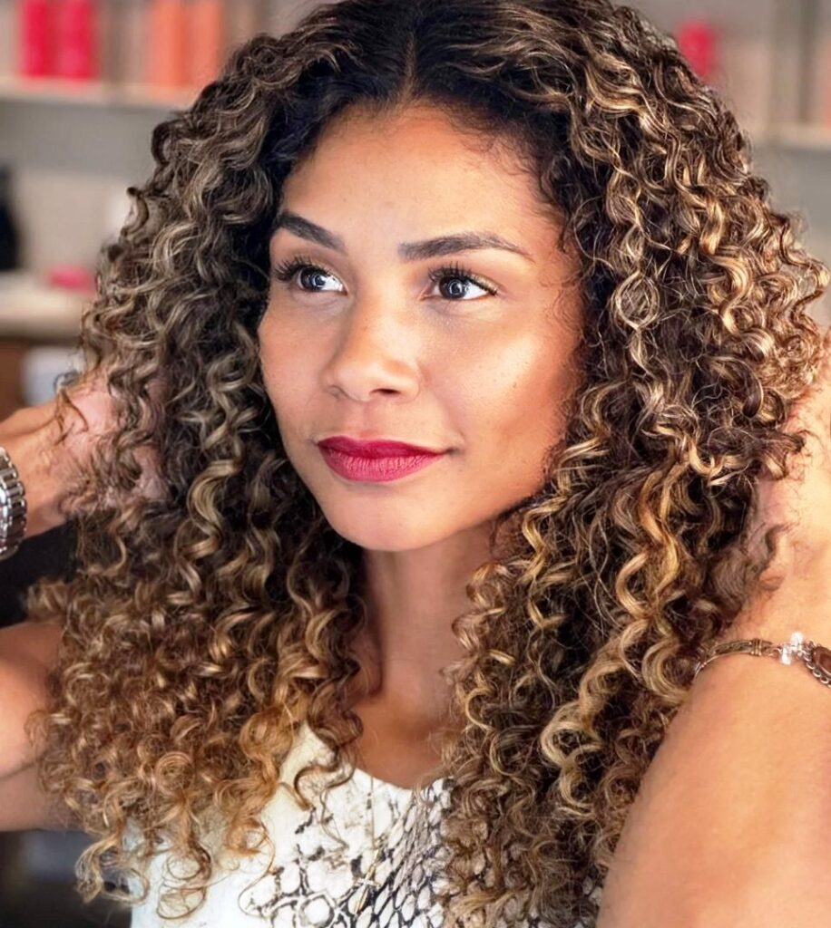 Veja os aniversariantes de hoje, dia 15/12/25 Veja os aniversariantes de hoje, dia 15/12/25