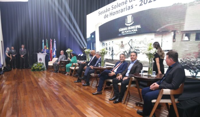 Personsalidades receberam reconhecimento do Poder Legislativo de Ponta Porã