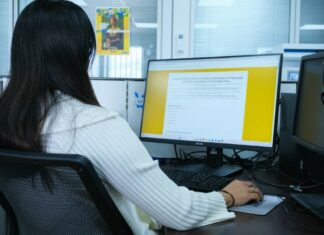 Category "Esportes" com ad especifico contratado