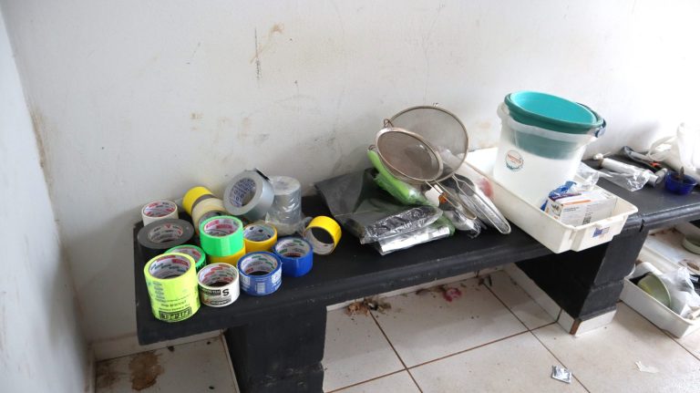 Laboratório de refino de cocaína é desarticulado; drogas somam R$ 3,5 milhões Laboratório de refino de cocaína é desarticulado; drogas somam R$ 3,5 milhões