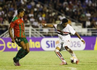 Category "Esportes" com ad especifico contratado