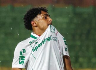 Category "Esportes" com ad especifico contratado