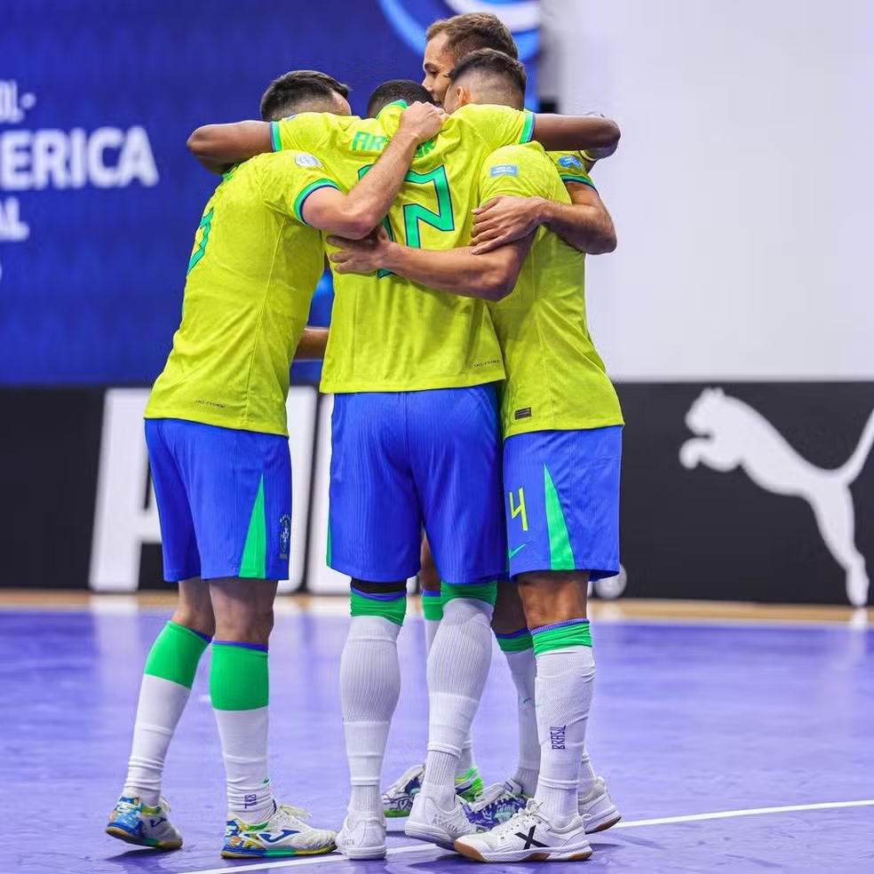 Futsal: Brasil deslancha, aplica 6 a 0 na Bolívia e vence a 1ª na Copa América no Paraguai Futsal: Brasil deslancha, aplica 6 a 0 na Bolívia e vence a 1ª na Copa América no Paraguai