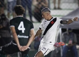 Category "Esportes" com ad especifico contratado