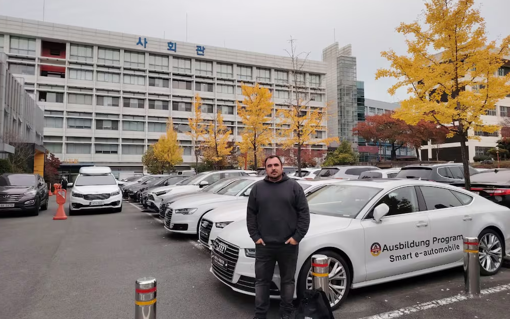 El futuro llegó: mecánico paraguayo comparte guía sobre vehículos eléctricos El futuro llegó: mecánico paraguayo comparte guía sobre vehículos eléctricos