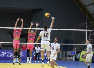 Category "Esportes" com ad especifico contratado