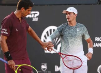 Category "Esportes" com ad especifico contratado