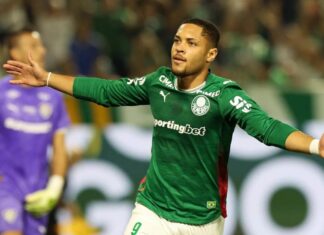 Category "Esportes" com ad especifico contratado