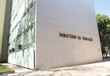 Template Colunistas – Yhuldes Giovani