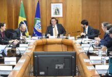 Template Colunistas – Yhuldes Giovani