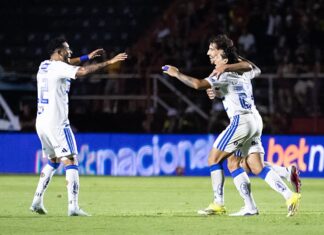 Category "Esportes" com ad especifico contratado