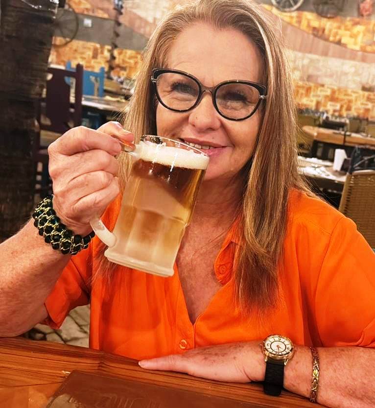 Saiba quem faz aniversário hoje, dia 04/02/26, por Dora Nunes