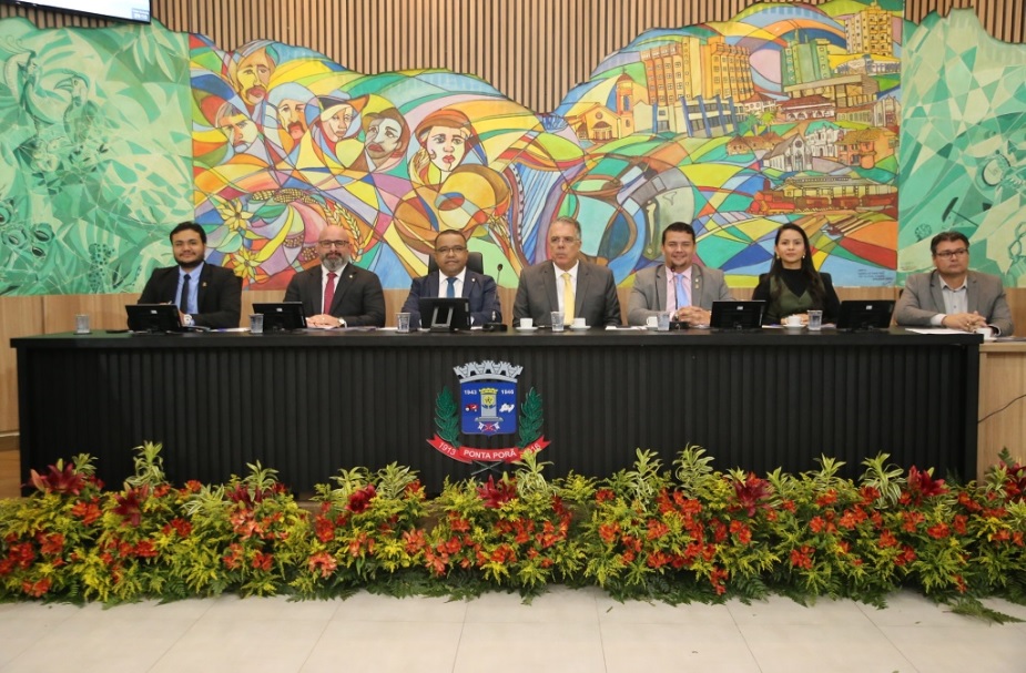 Ponta Porã se fortalece ao abrir caminhos para o futuro, afirma prefeito Eduardo Campos