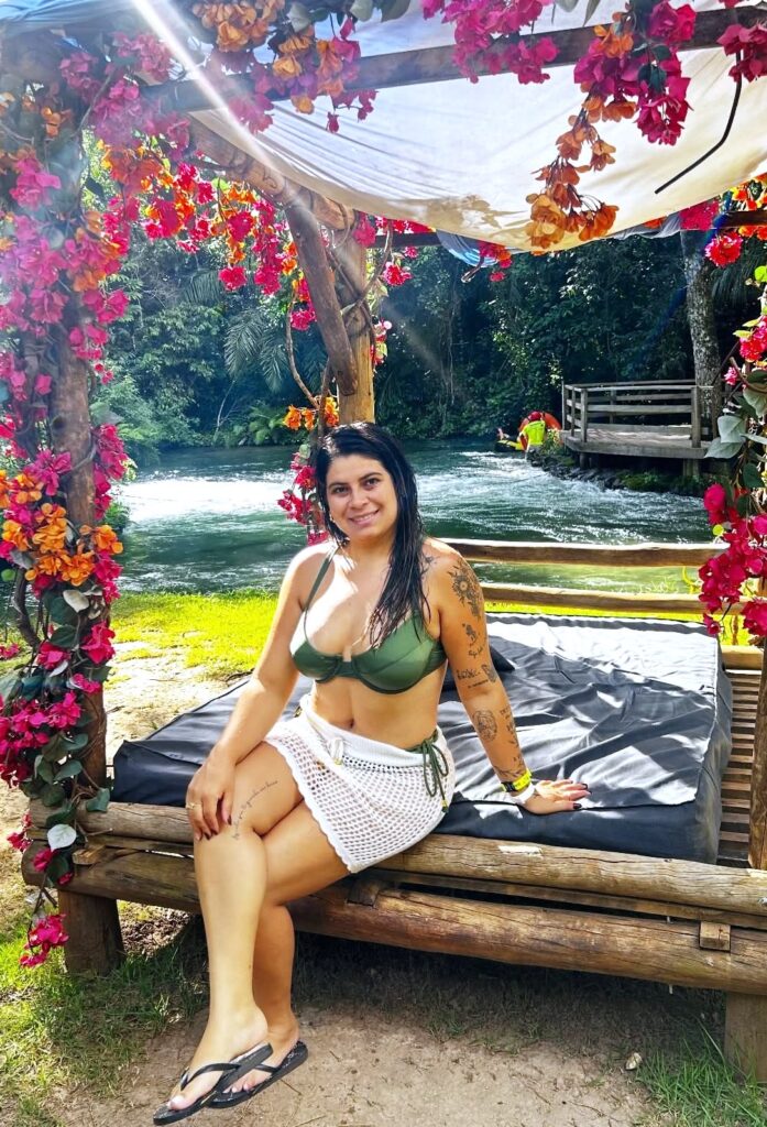 Saiba quem faz aniversário hoje, dia 04/02/26, por Dora Nunes