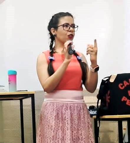 Saiba quem faz aniversário hoje, dia 28/02/26, por Dora Nunes