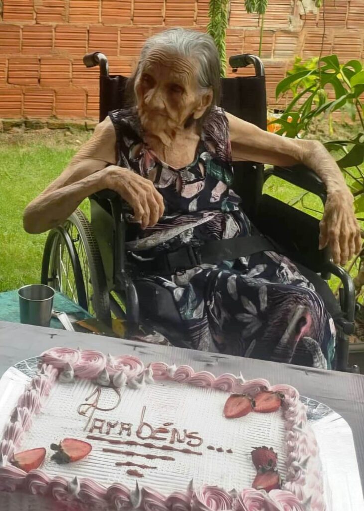 Saiba quem faz aniversário hoje, dia 25/02/26, por Dora Nunes