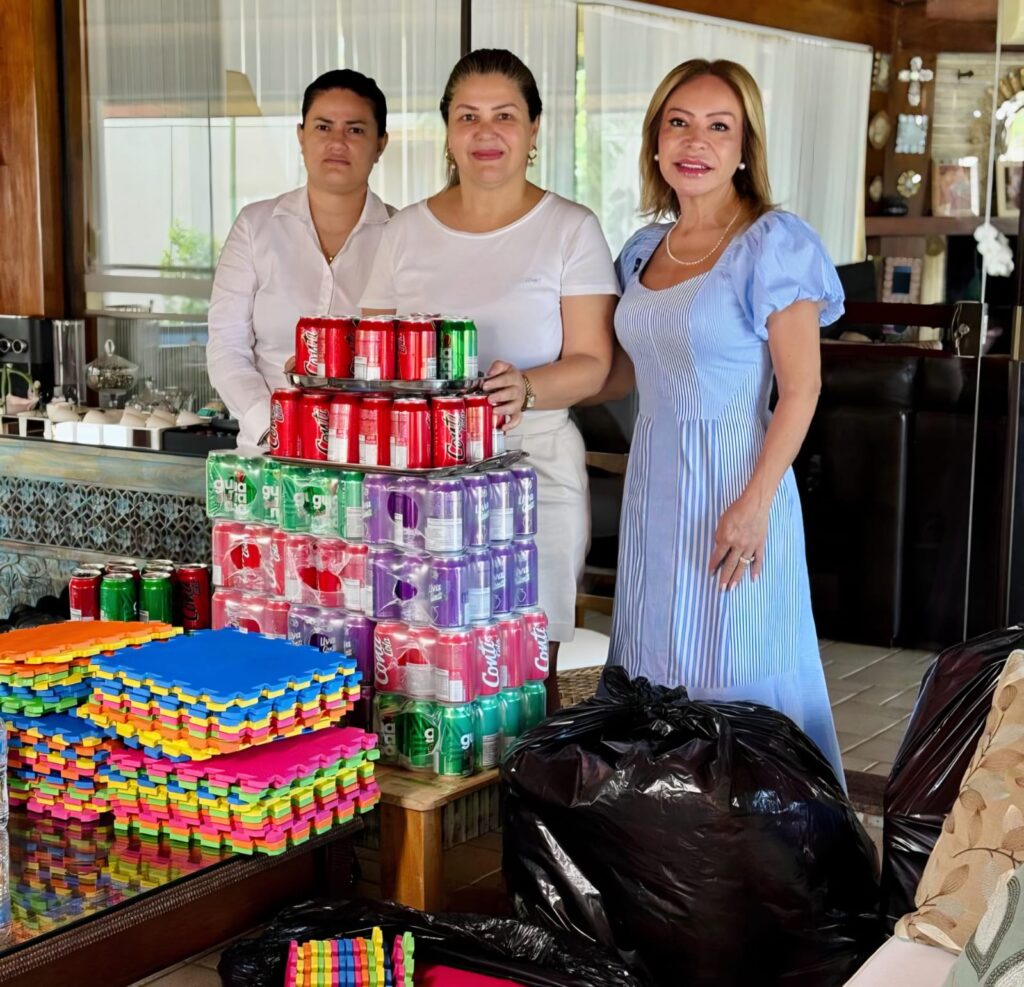 Empresários da Agro Campo S.A fazem doação a Apae de Ponta Porã Empresários da Agro Campo S.A fazem doação a Apae de Ponta Porã