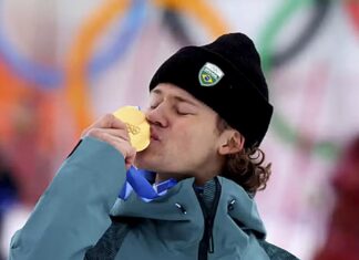 Category "Esportes" com ad especifico contratado