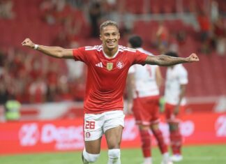 Category "Esportes" com ad especifico contratado