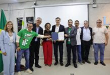 Template Colunistas – Yhuldes Giovani