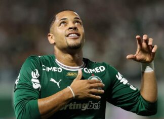 Category "Esportes" com ad especifico contratado