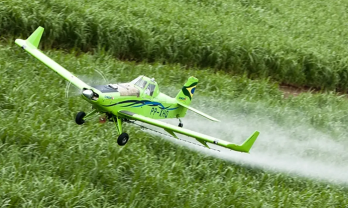 aviao agricola