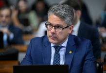 Template Colunistas – Yhuldes Giovani