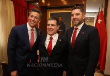 Template Colunistas – Yhuldes Giovani