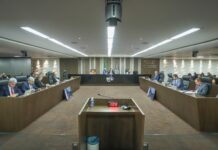 Template Colunistas – Yhuldes Giovani