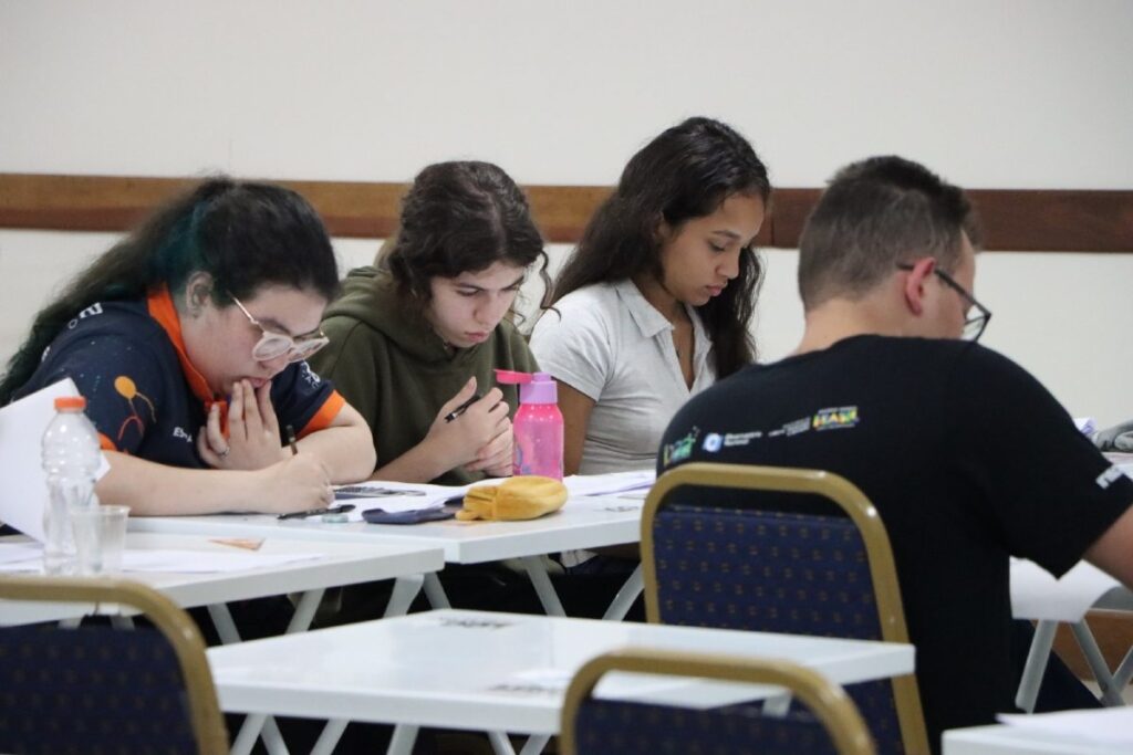 150 estudantes disputam vaga para as olimpíadas internacionais de astronomia e astrofísica 150 estudantes disputam vaga para as olimpíadas internacionais de astronomia e astrofísica