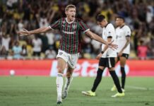 Template Colunistas – Yhuldes Giovani