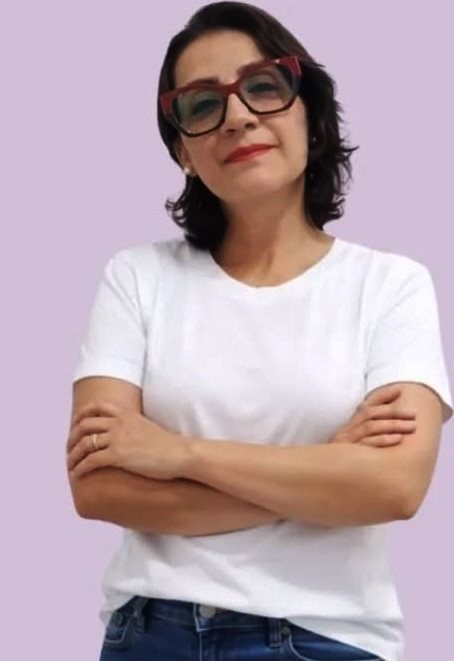 Saiba quem faz aniversário hoje, dia 08/03/26, por Dora Nunes