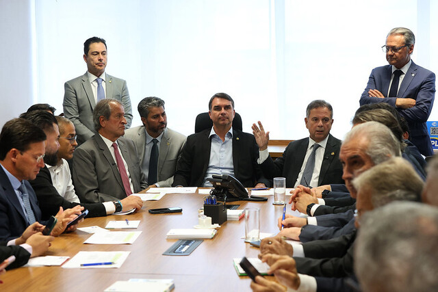 Azambuja participa de reunião com Flávio e líderes do PL para alinhar campanha