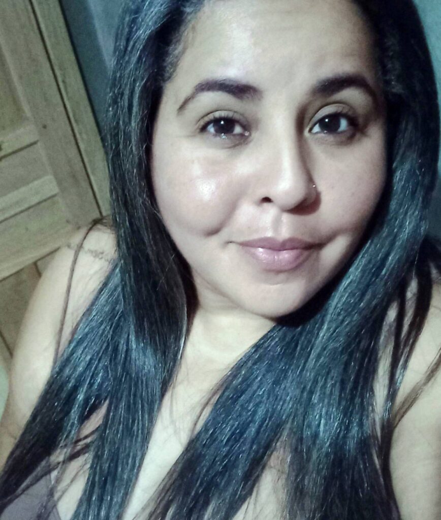 Saiba quem faz aniversário hoje, dia 08/03/26, por Dora Nunes