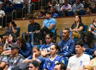 Category "Esportes" com ad especifico contratado