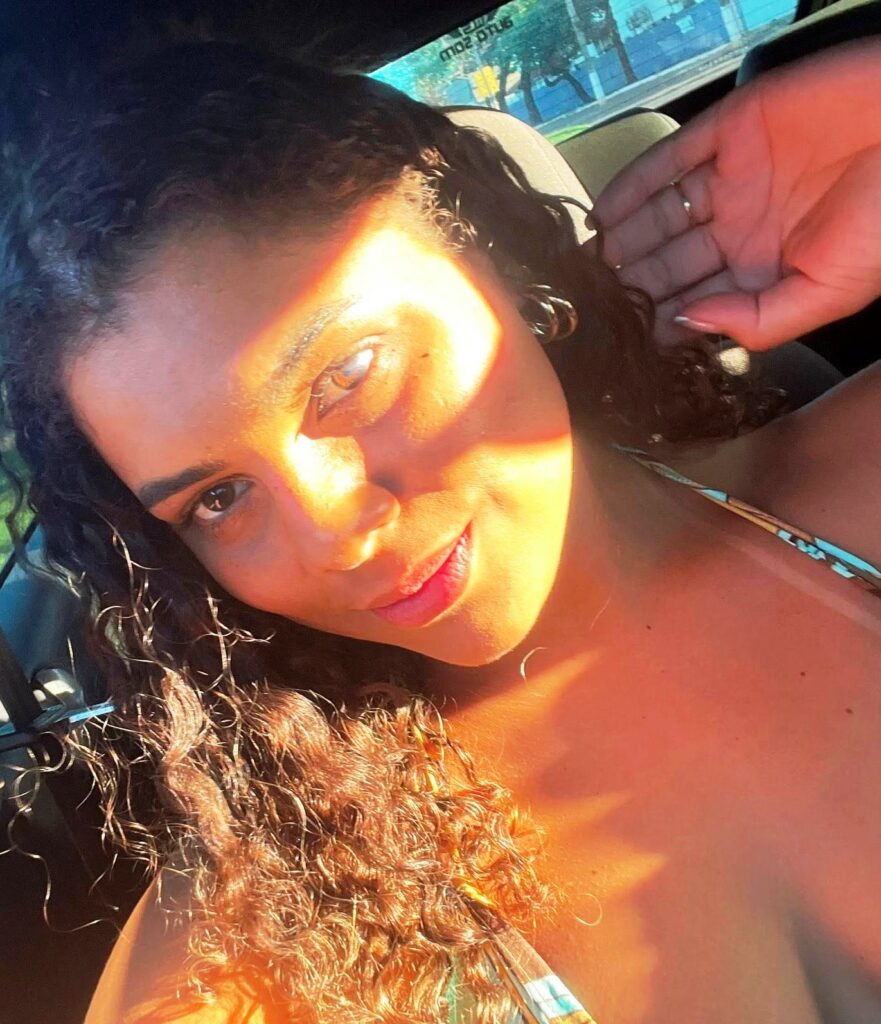 Saiba quem faz aniversário hoje, dia 22/03/26, por Dora Nunes