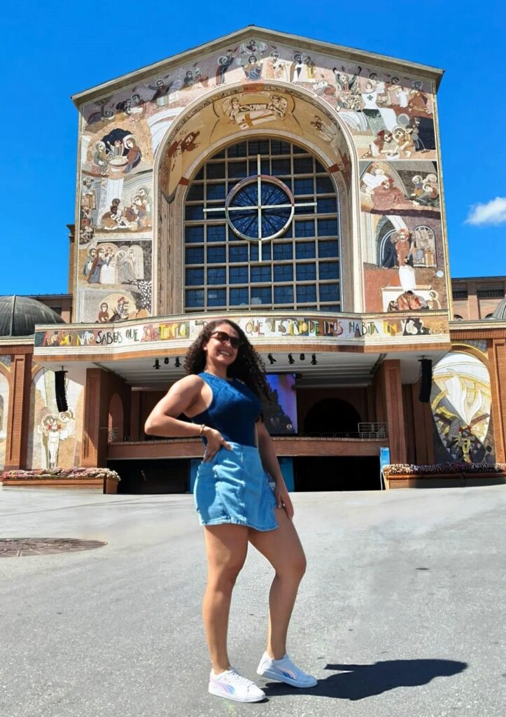 Saiba quem faz aniversário hoje, dia 25/03/26, por Dora Nunes