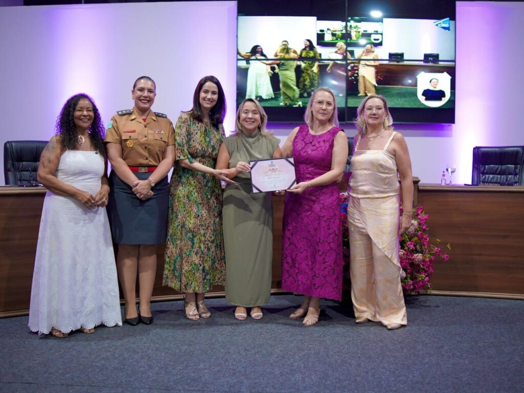 Câmara Municipal de Dourados presta homenagem a Lia Nogueira em sessão solene