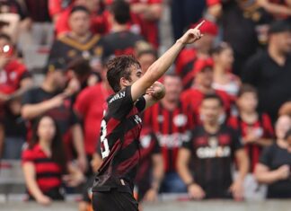 Category "Esportes" com ad especifico contratado