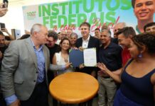 Template Colunistas – Yhuldes Giovani