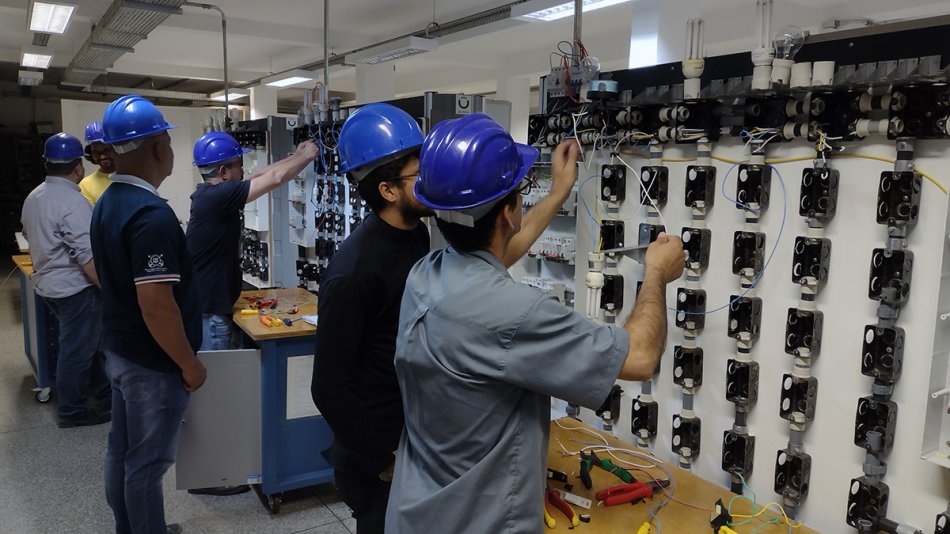 Senai: diploma técnico garante 32% a mais de remuneração na construção civil