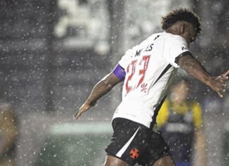 Category "Esportes" com ad especifico contratado