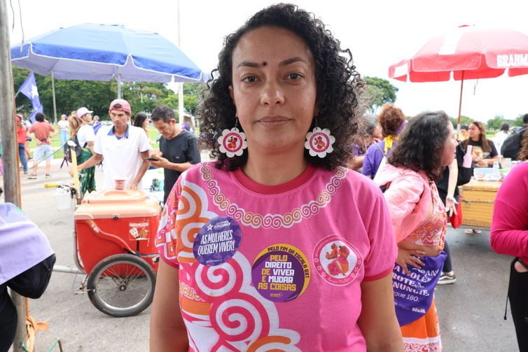 “Parem de nos matar”: exigem mulheres no 8 de março em Brasília “Parem de nos matar”: exigem mulheres no 8 de março em Brasília