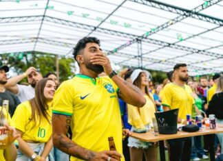 Category "Esportes" com ad especifico contratado