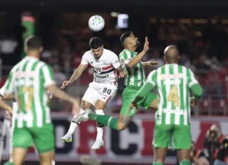 Category "Esportes" com ad especifico contratado