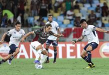 Template Colunistas – Yhuldes Giovani