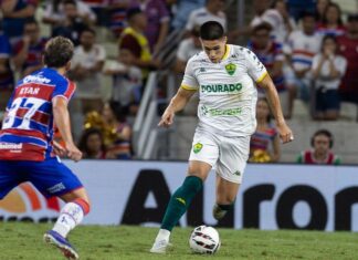 Category "Esportes" com ad especifico contratado